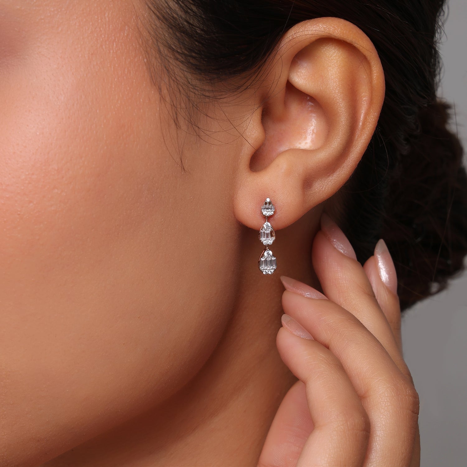 Cascade of Light Drop Earrings with Refined Evening Elegance