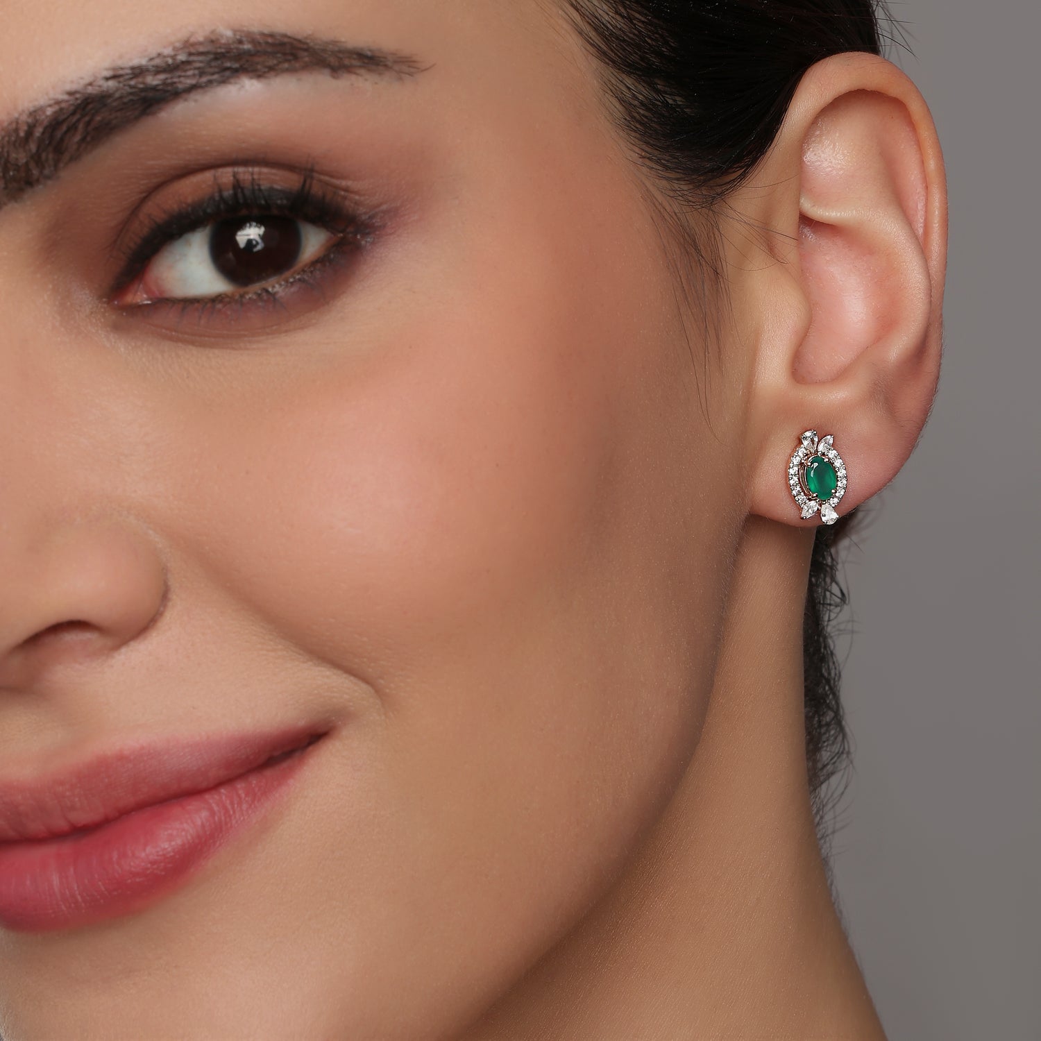 Graceful Oval Halo Stud Earrings with Poised Radiance and Charm