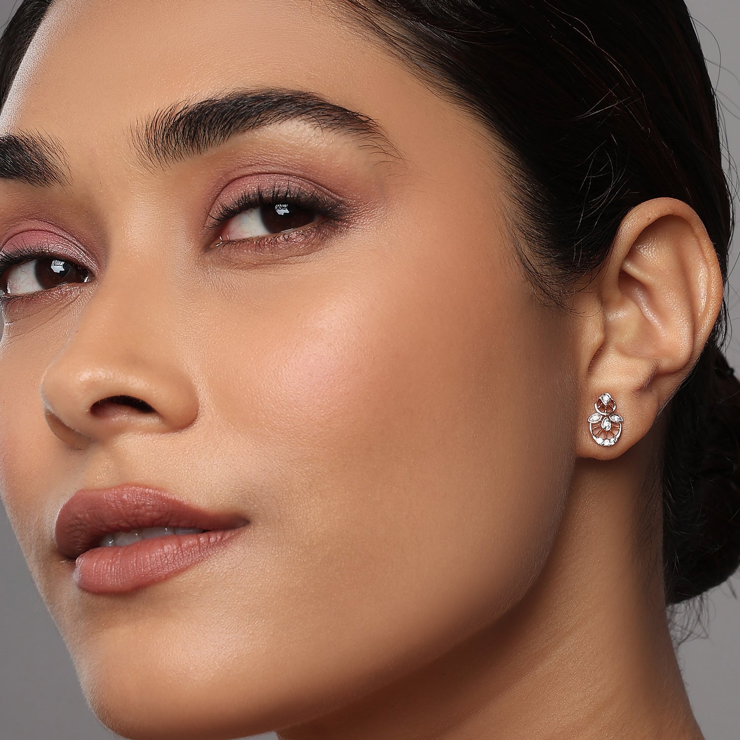 Graceful Tiered Filigree Stud Earrings Featuring Intricate Droplet Inspired Accents