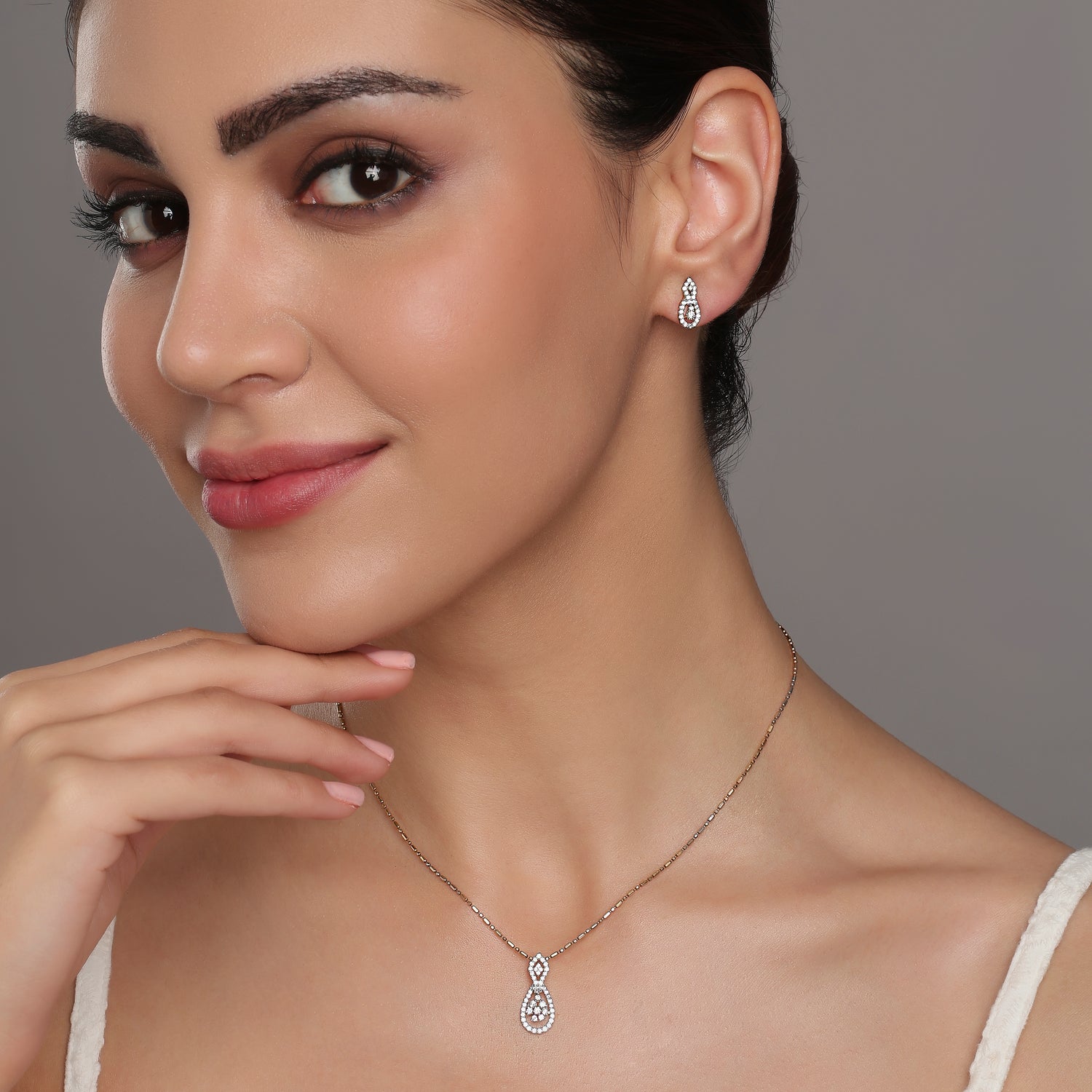 Ethereal Radiance Tear-Drop Pendant and Matching Stud Earring Set for Timeless Elegance
