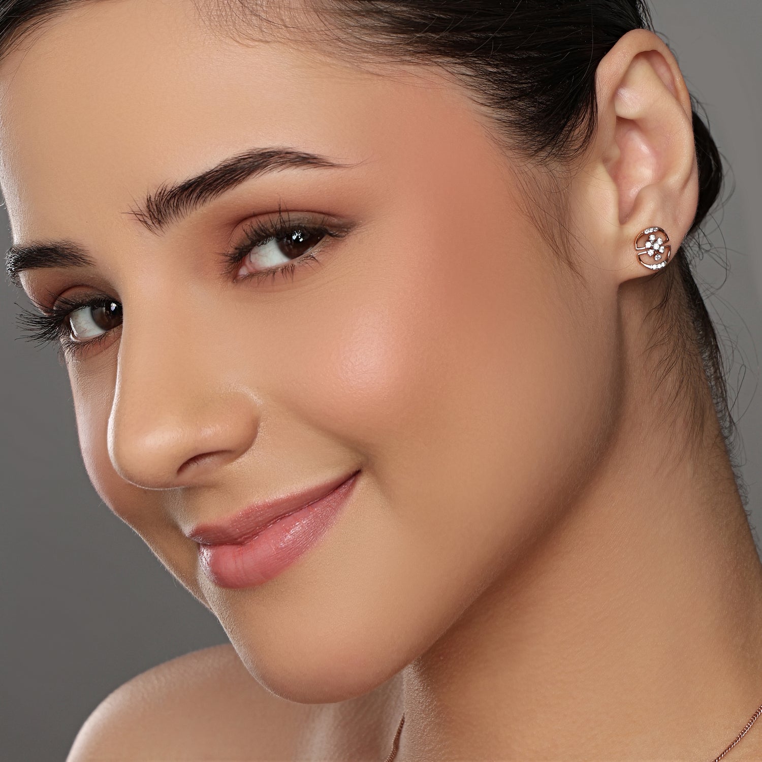 Celestial Blossom Circle Stud Earrings for Modern Elegance