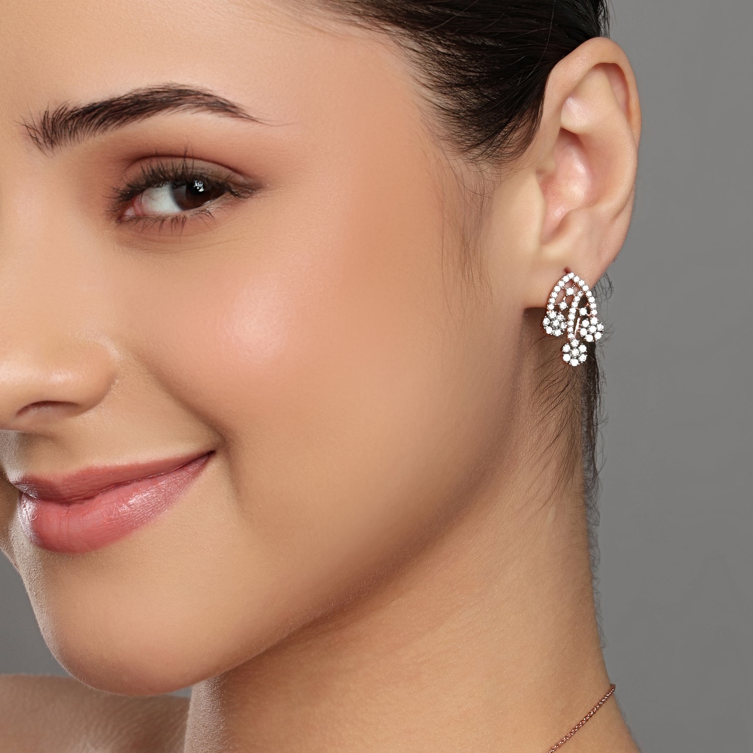 Floral Lattice Chandelier Earrings with Elegant Cascading Motif