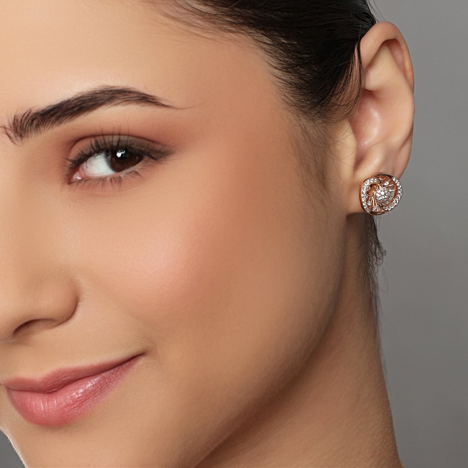 Radiant Wheel of Grace Circular Stud Earrings for Celebrations