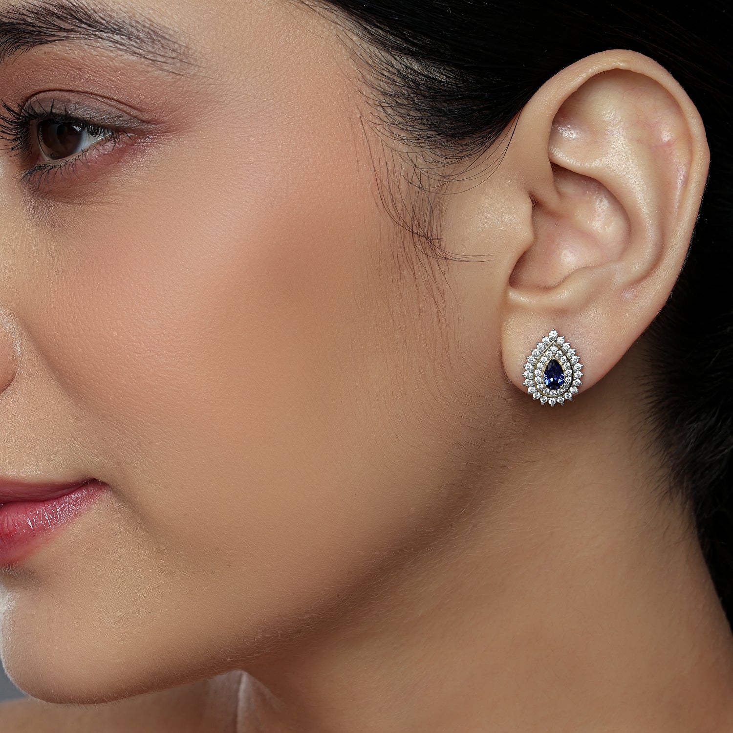 Timeless Halo Stud Earrings with Teardrop Center and Classic Elegance