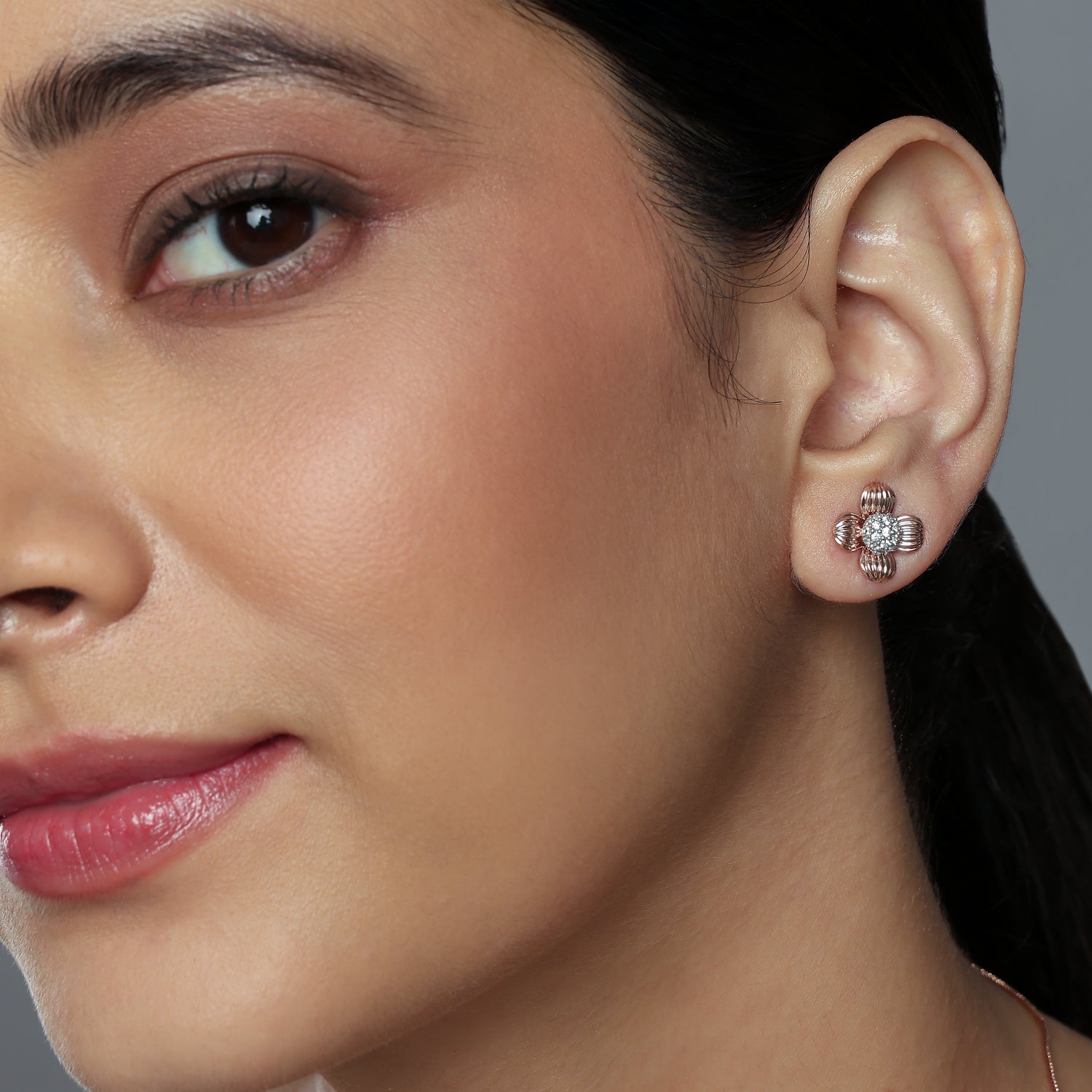 Petaled Radiance Floral Stud Earrings with Sculpted Grace