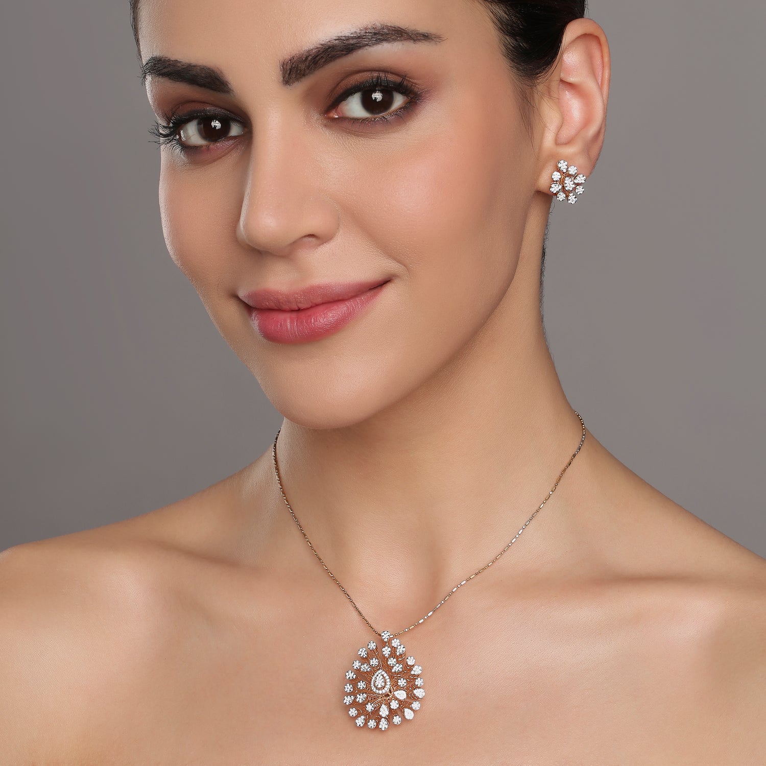 Elegant Radiant Floral Bloom Pendant and Stud Earrings Jewelry Set