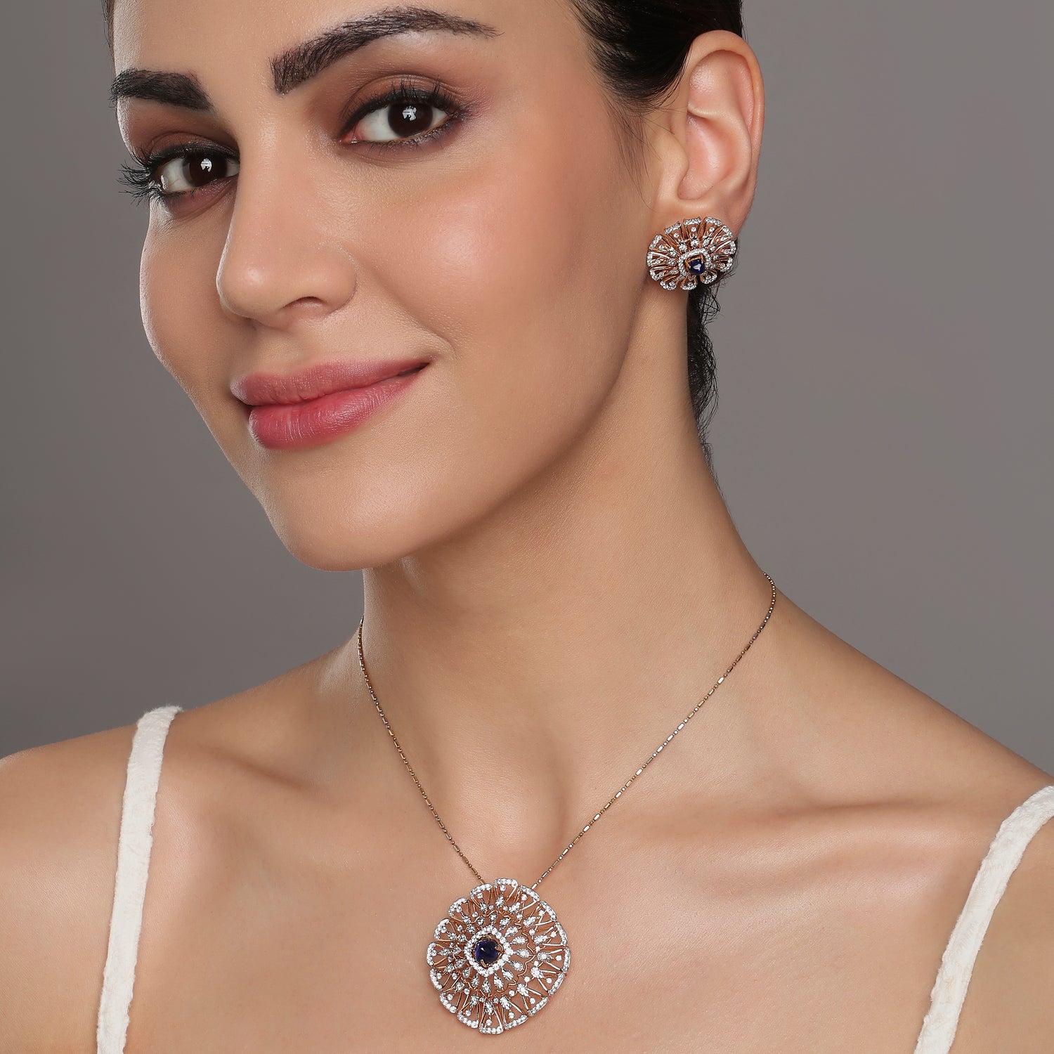 Elegant Radiance Circular Filigree Pendant and Stud Earring Jewelry Set