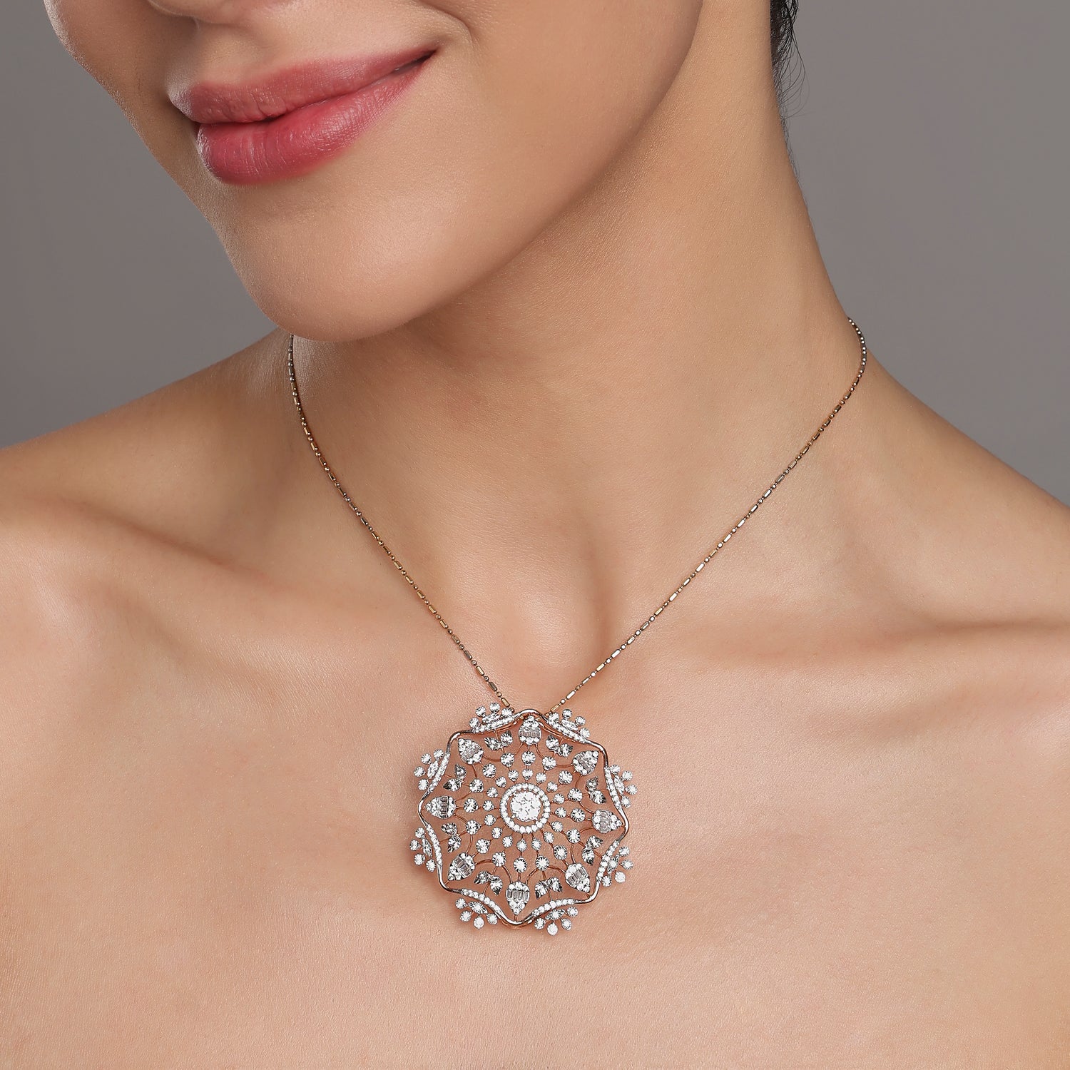 Grand Floral Radiance Pendant with Intricate Filigree Detailing