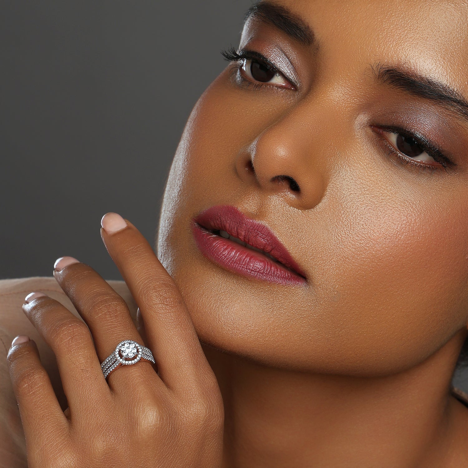 Regal Halo Designer Ring With Dual Band Detailing