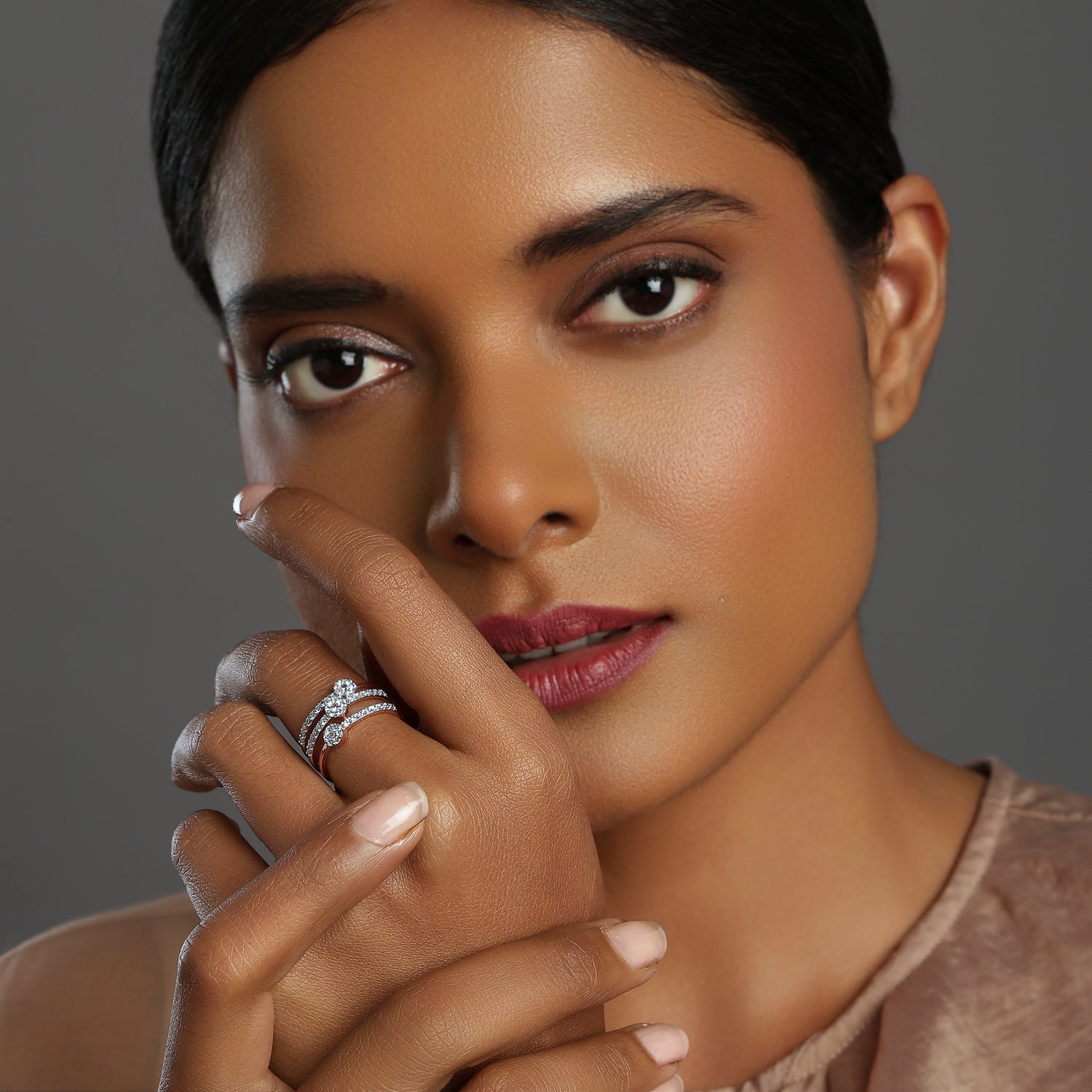 Dual Band Floral Ring With Open Crossover Design