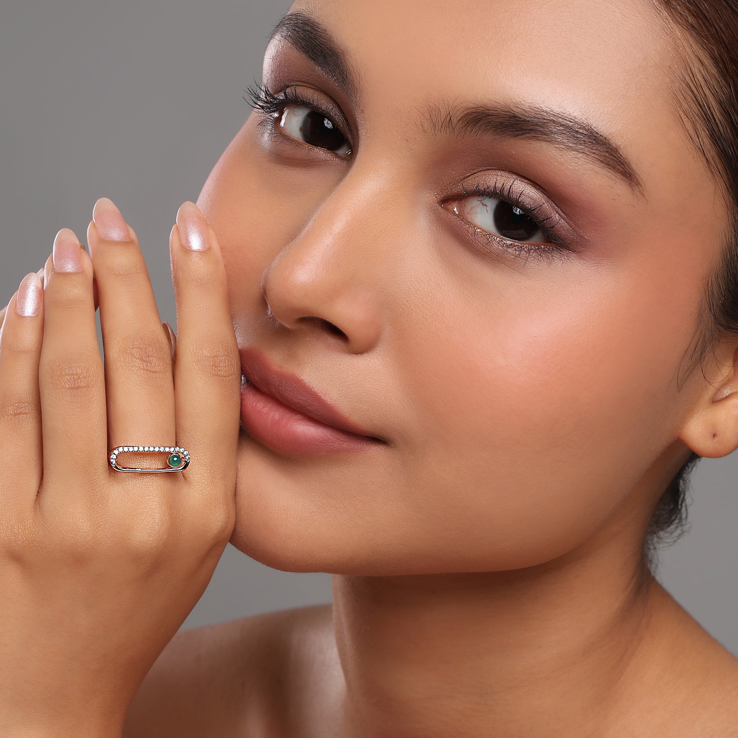 Contemporary Open-Frame Ring With Gem Accent