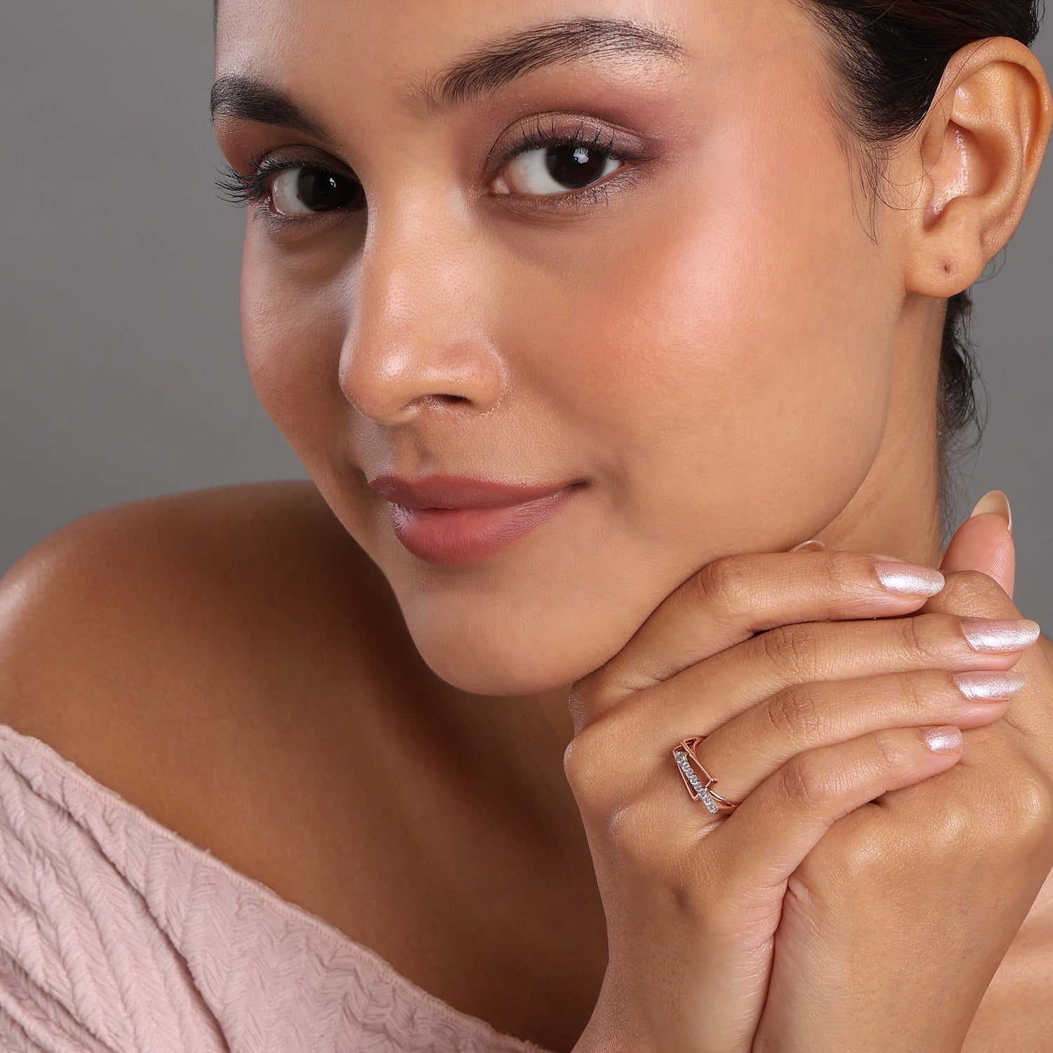 Modern Angular Open Ring with Sleek Geometric Detailing