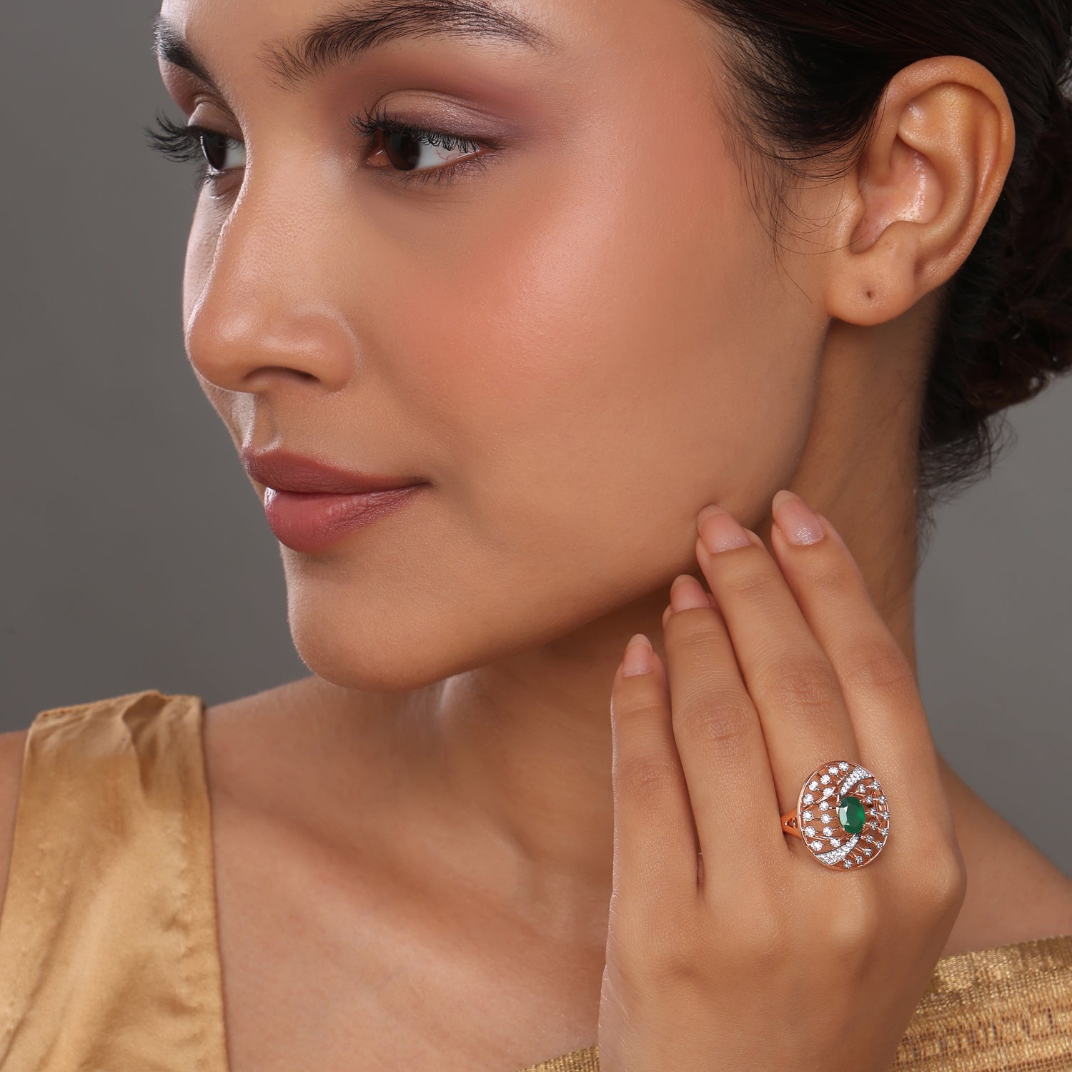 Emerald Radiance Ring With Royal Filigree Detailing