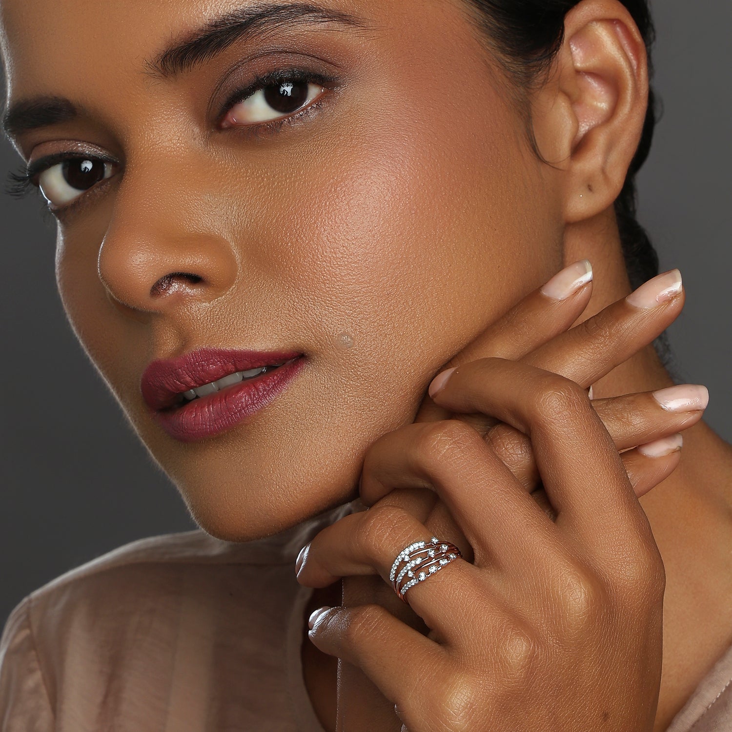 Elegant Multi-Row Cascade Ring with Sparkling Linear Design