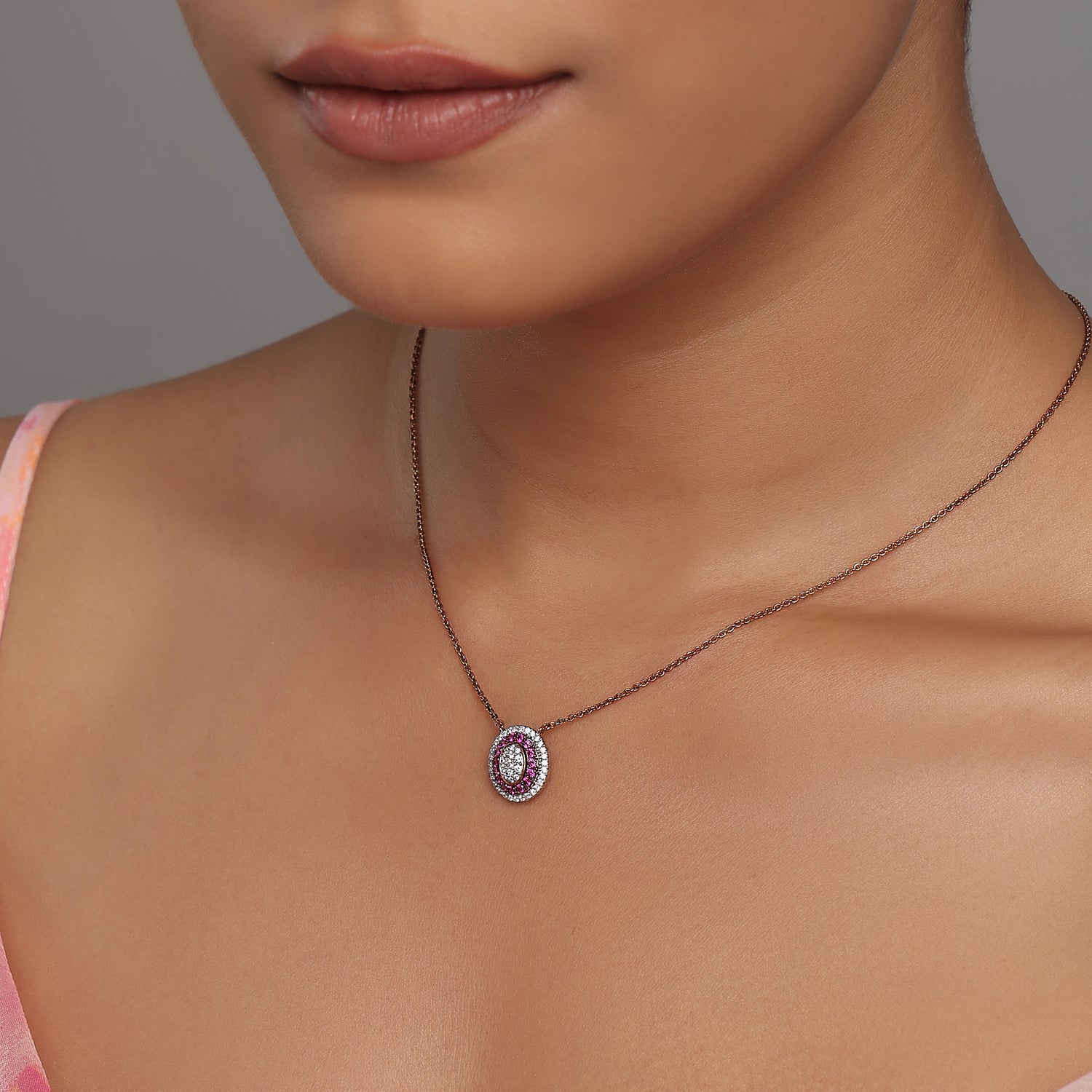 Elegant Oval Halo Medallion Necklace with Radiant Gemstone Accents and Polished Chain
