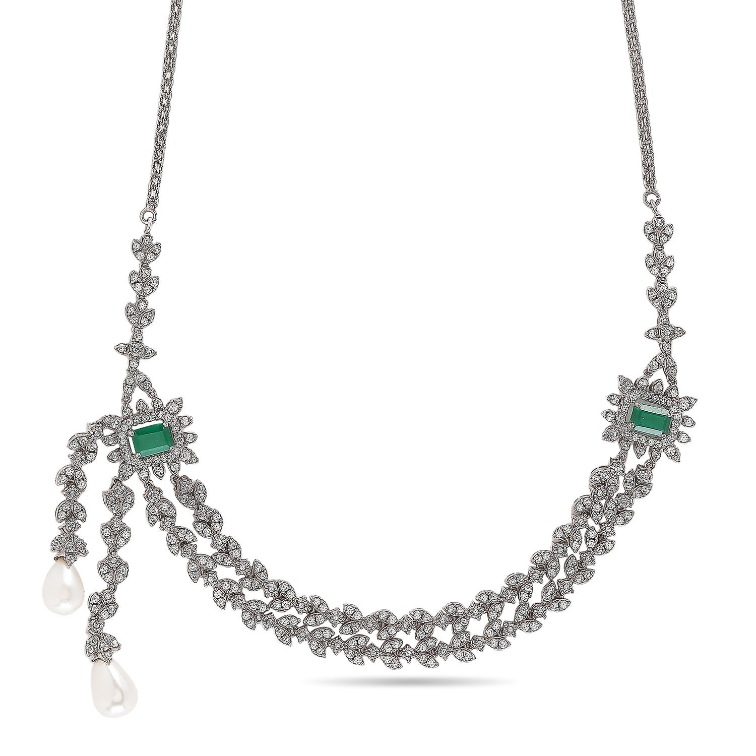 A Graceful Cascade of Heritage Charm in a Layered Necklace