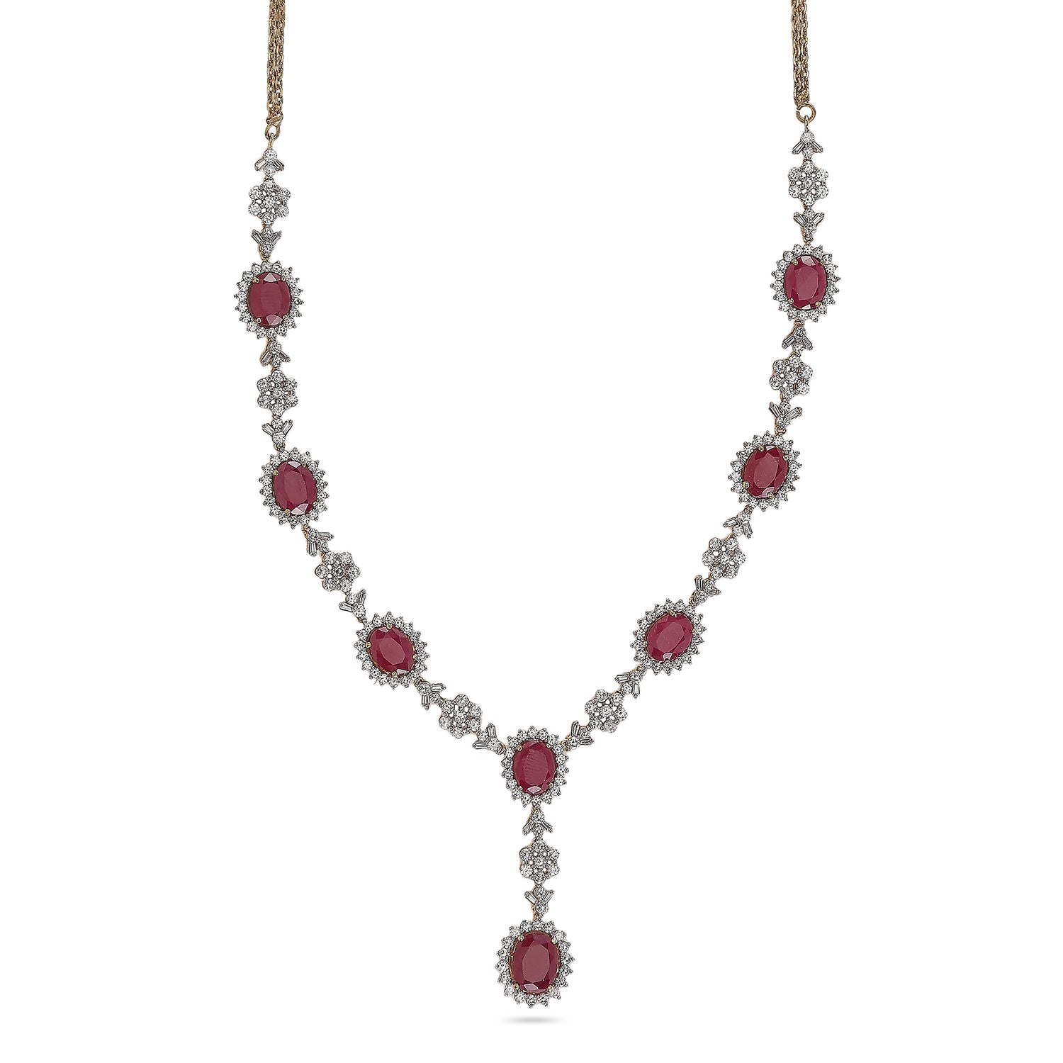 A Regal Harmony of Classic Romance in an Elegant Necklace
