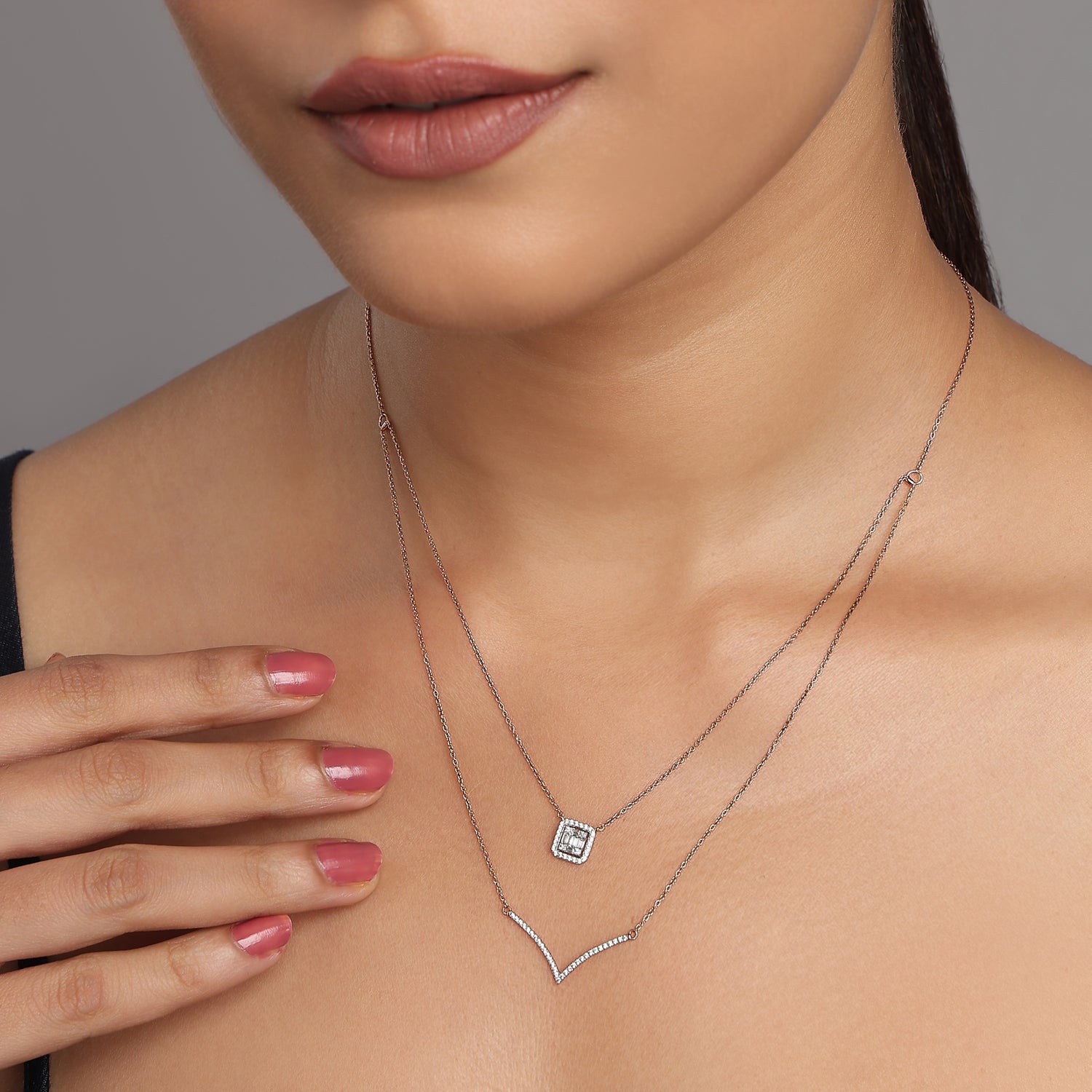 Elegant Double Layered Halo And Chevron Diamond Statement Necklace For Women