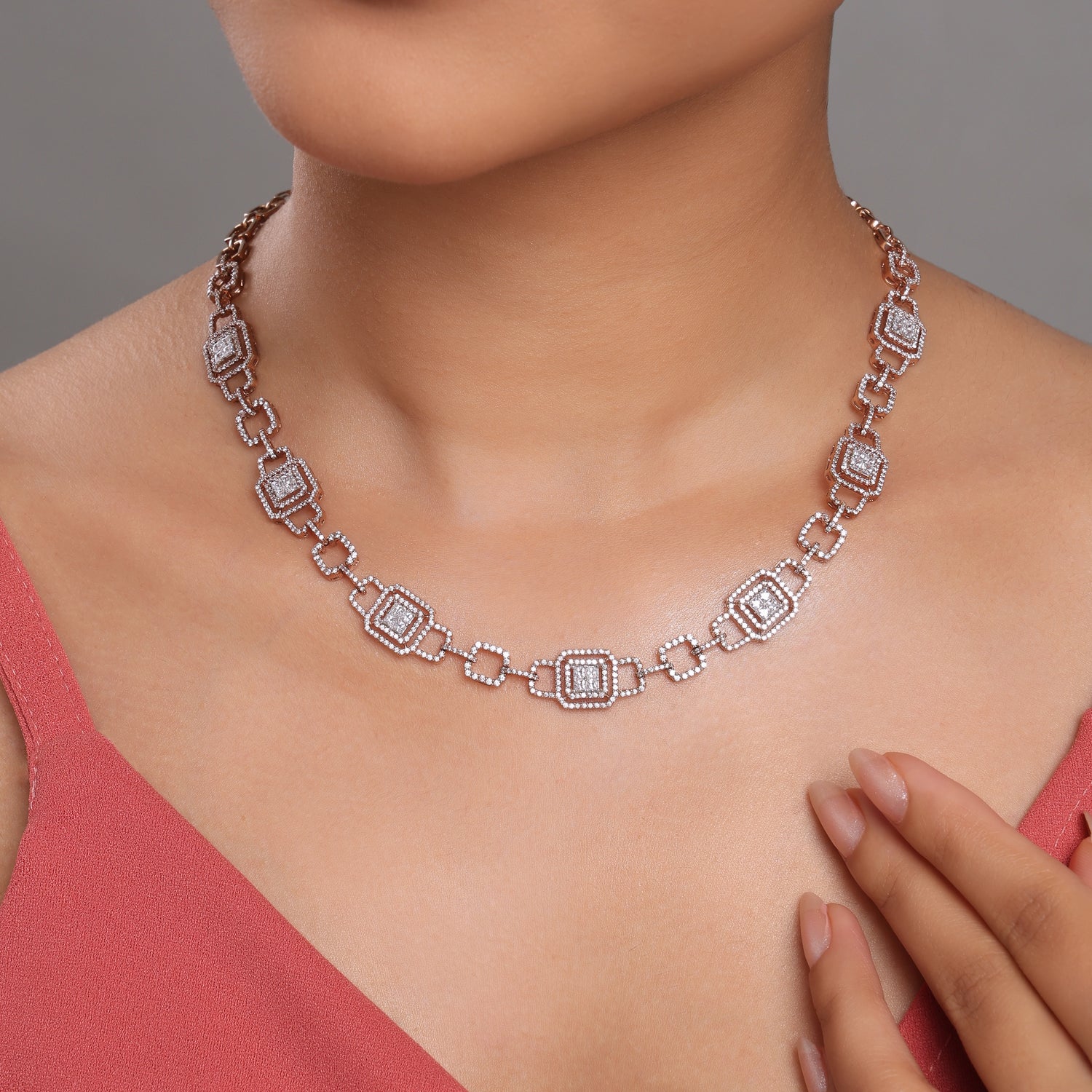 A Poised Geometry of Timeless Grace in a Statement Necklace