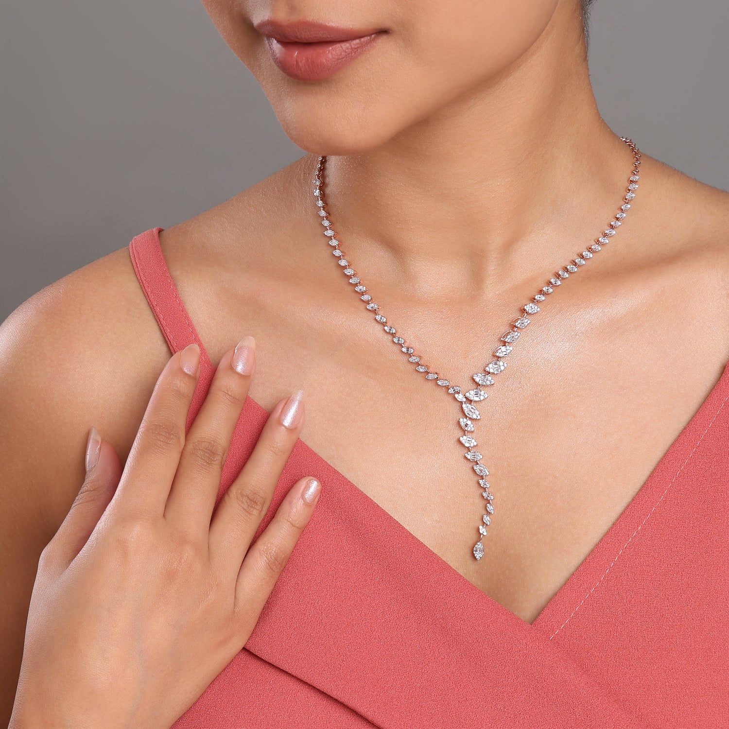 A Radiant Cascade Necklace with Elegant Y-Shaped Drop Detailing
