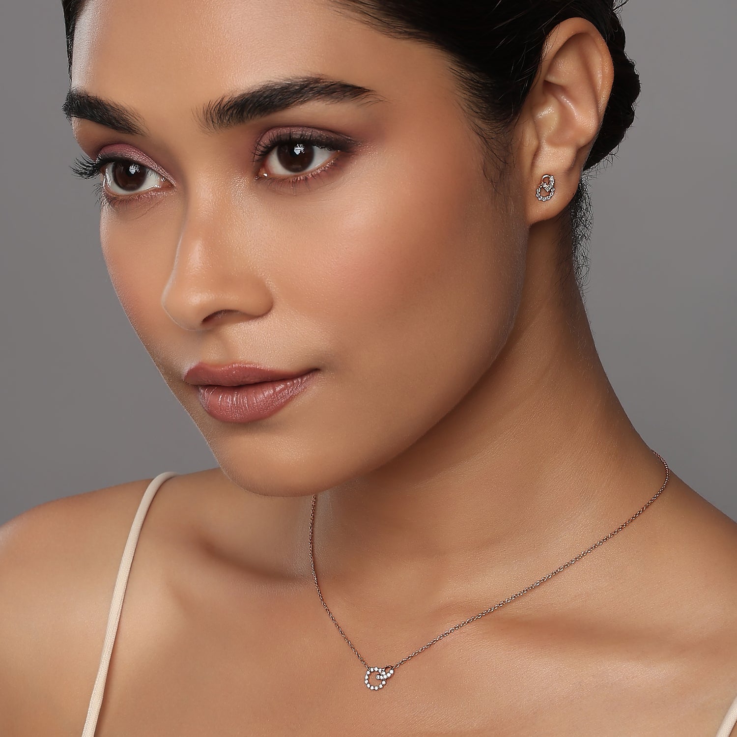 Linked Heart Circle Pendant and Stud Earring Set