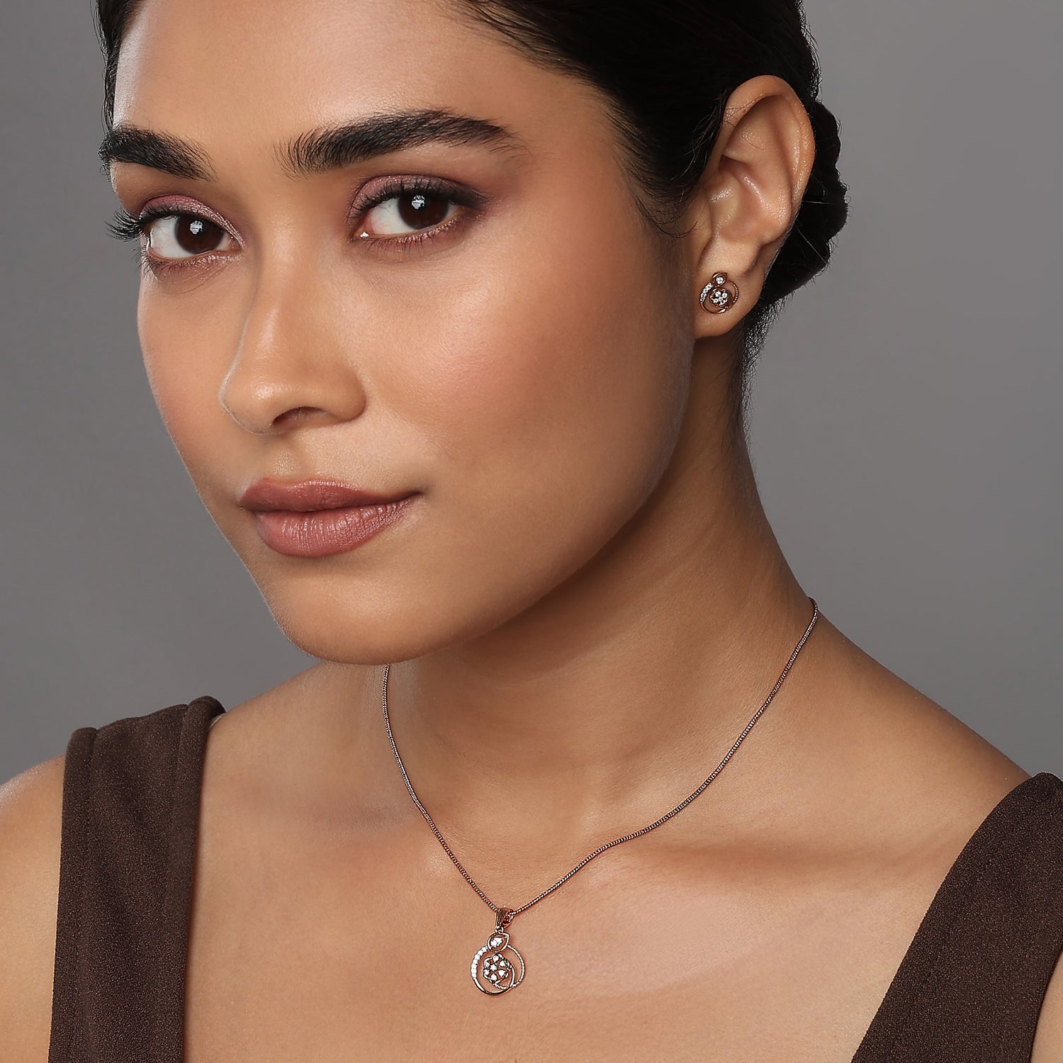 Elegant Floral Bloom Pendant and Matching Earrings Jewelry Set