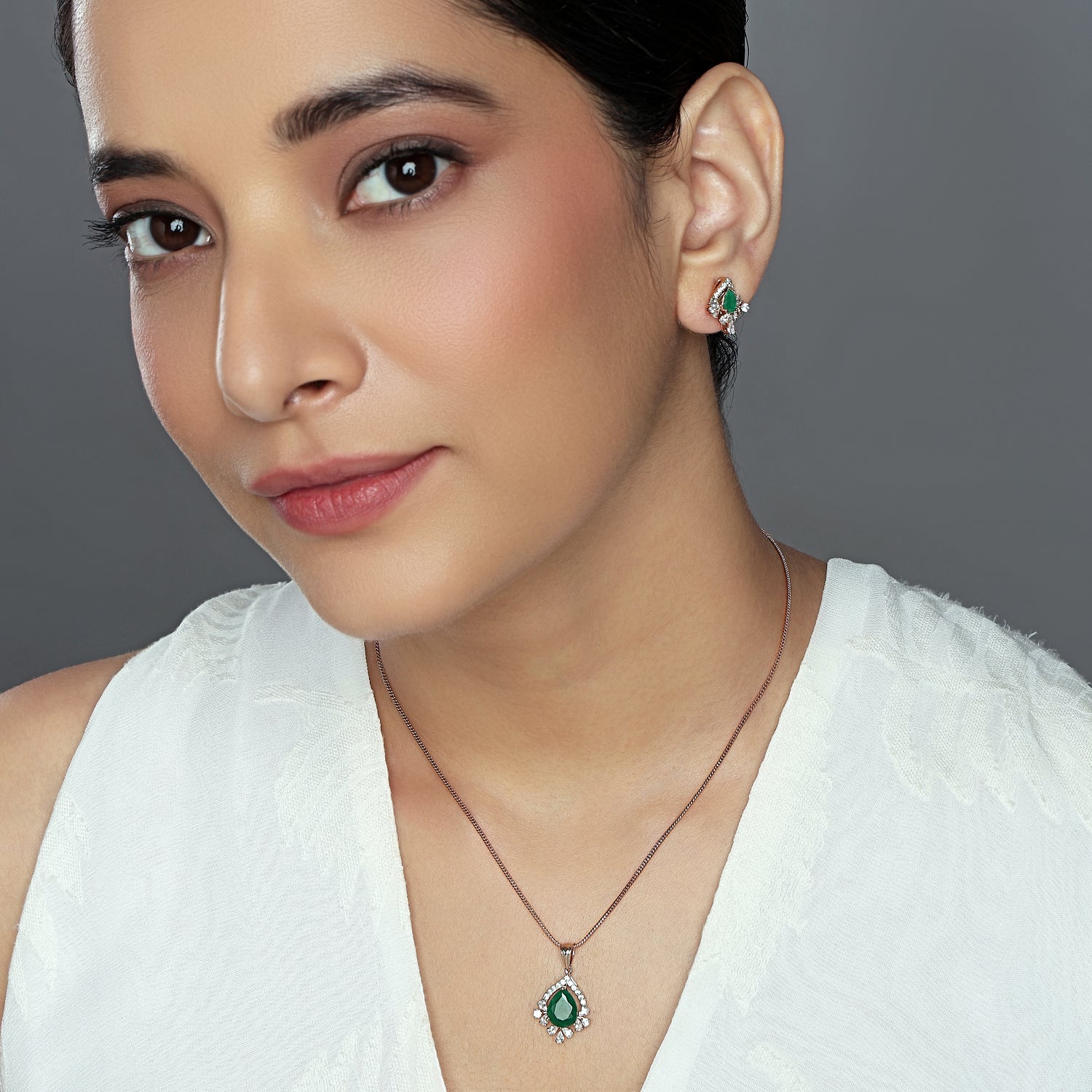 A Timeless Romance Verdant Pear Cut Pendant and Stud Earrings Set