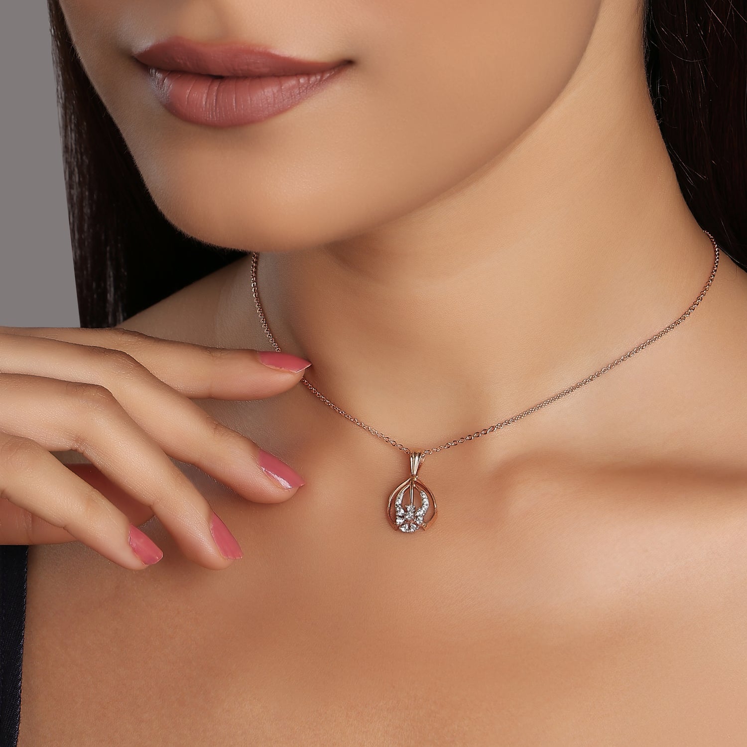 Exquisite Floral Lattice Drop Pendant For Eternal Grace And Sophistication