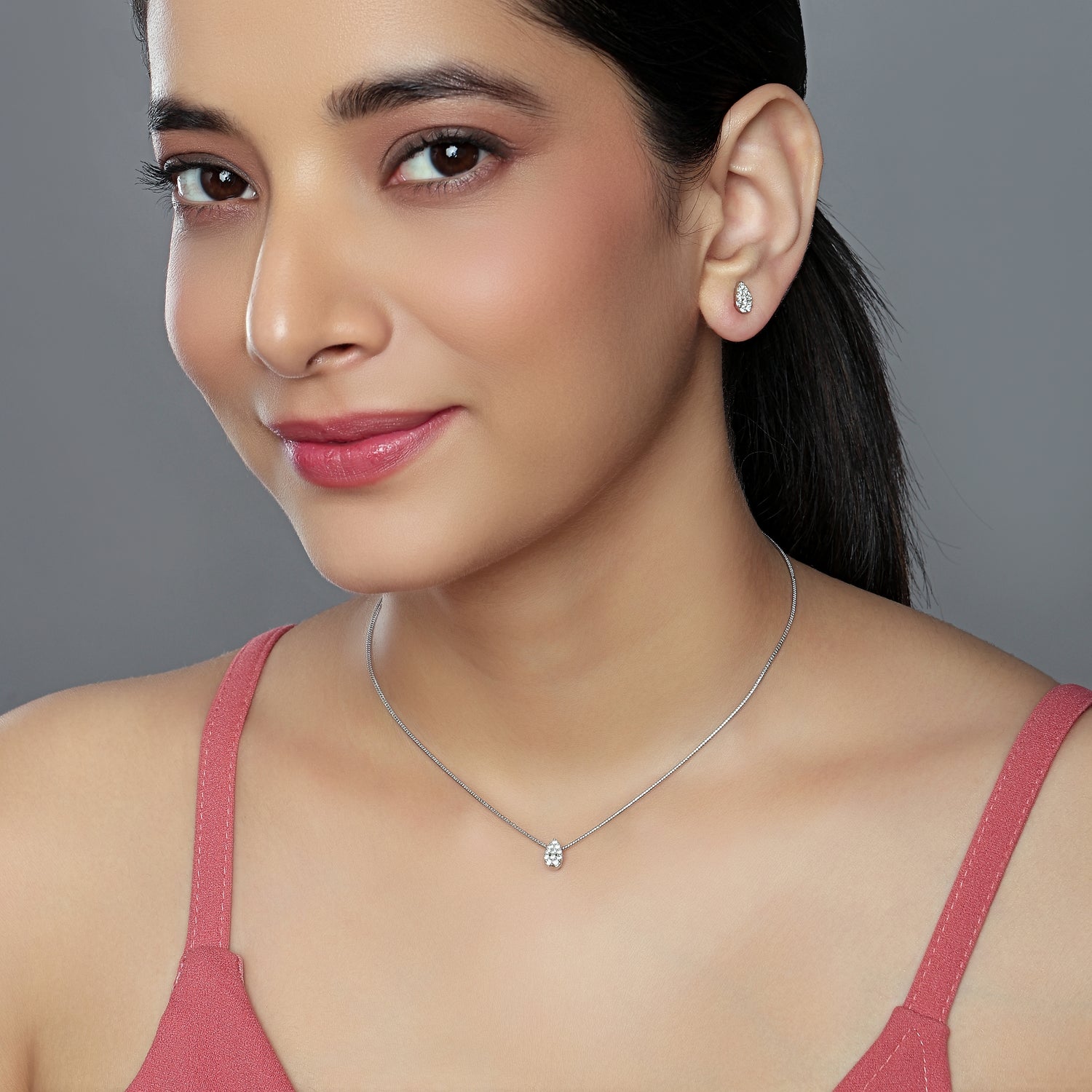 Sparkling Pear Shaped Cluster Pendant and Stud Earrings Set