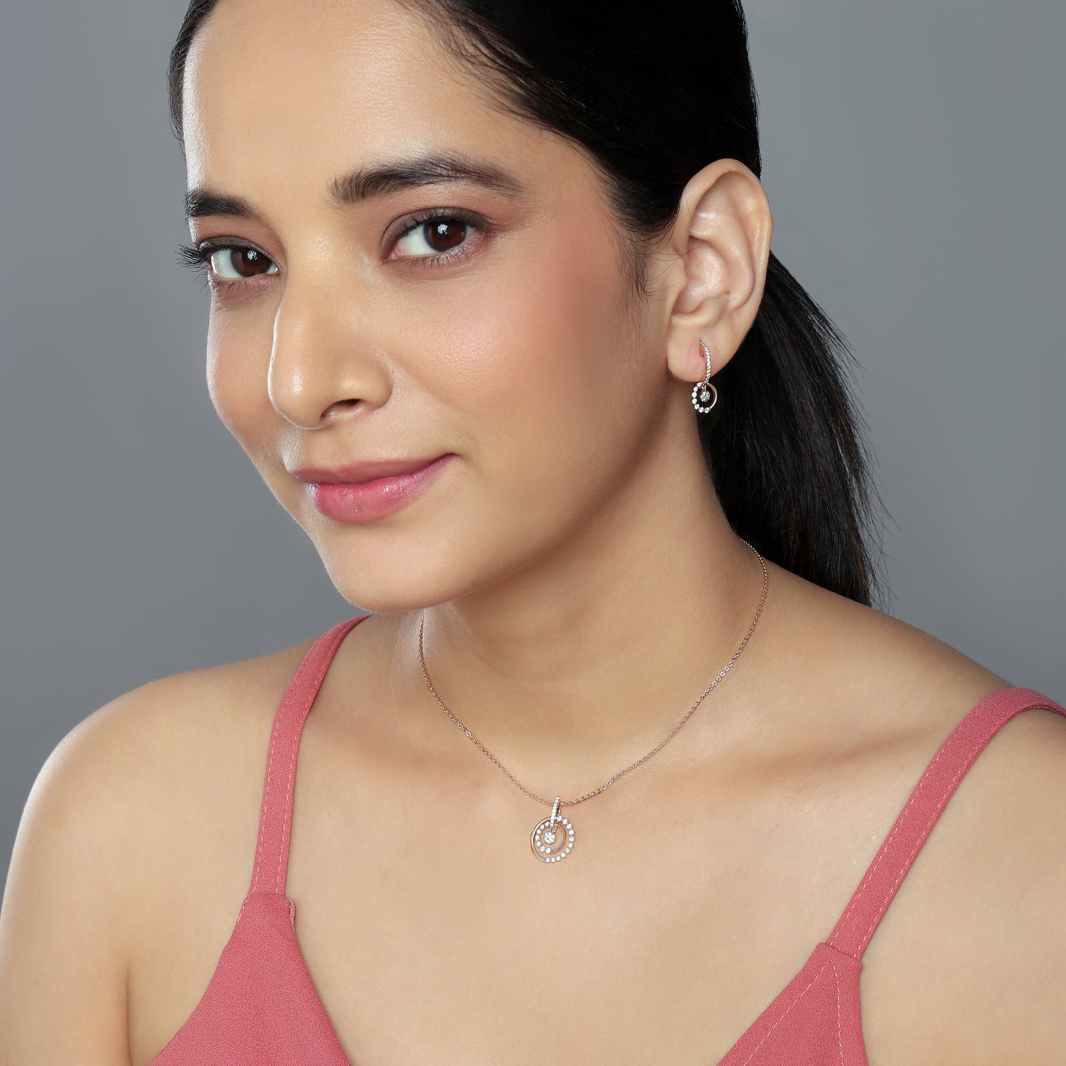 Luminous Circular Harmony Pendant and Drop Earring Jewelry Set