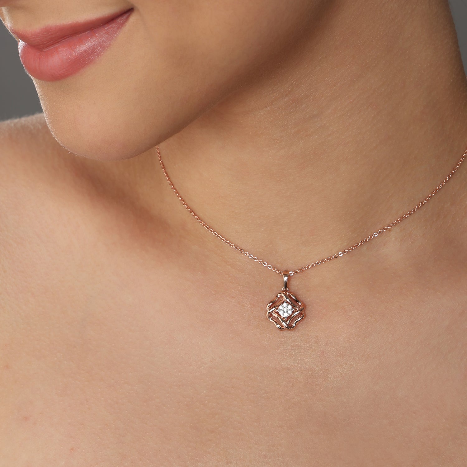 Graceful Woven Motif Pendant with Radiant Centerpiece Elegance