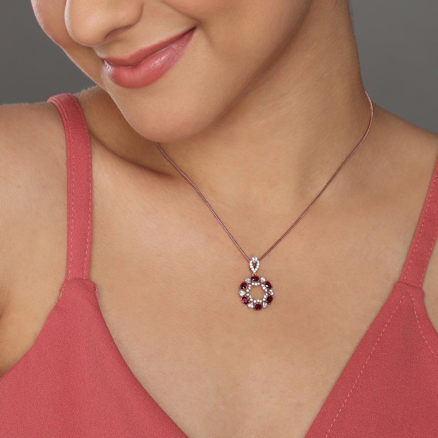 A Timeless Halo Pendant of Graceful Celebration and Romance