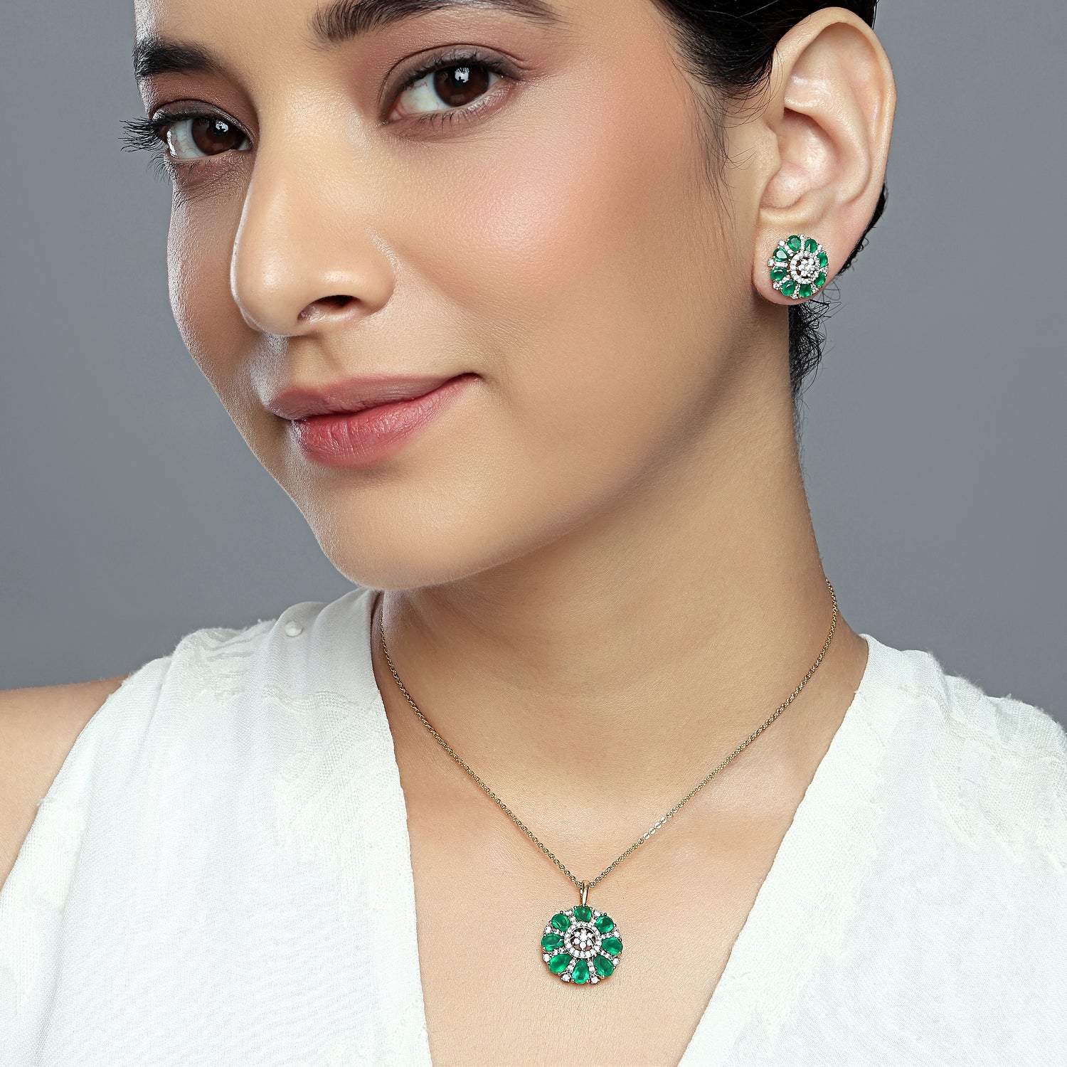 Radiant Verdant Floral Pendant and Stud Earrings Jewelry Set