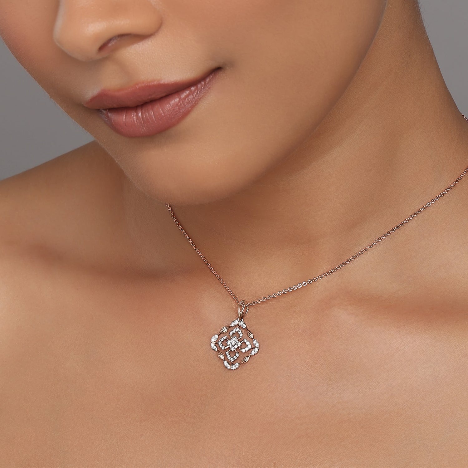 Royal Filigree Square Pendant for Festive Elegance
