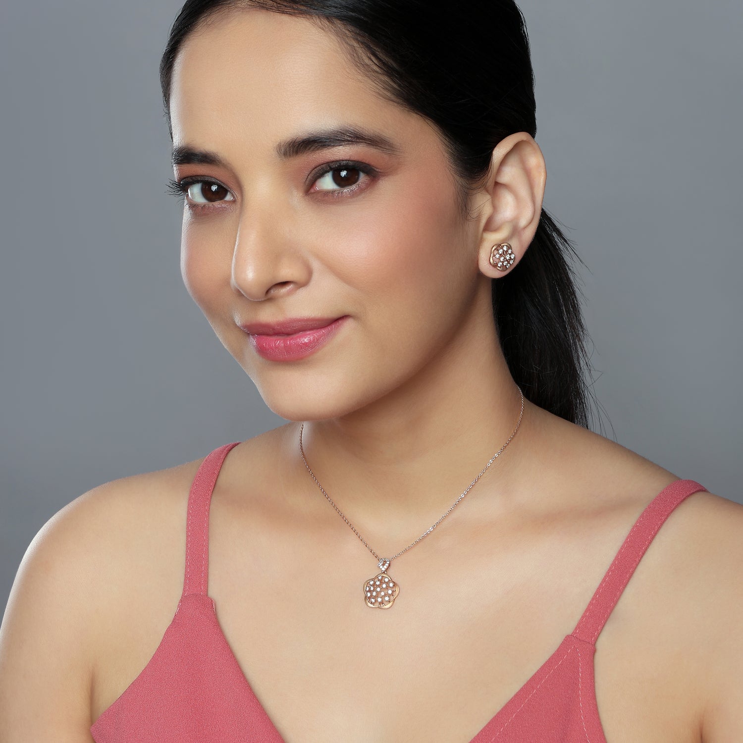 Enchanting Floral Filigree Pendant and Stud Earring Set for Women