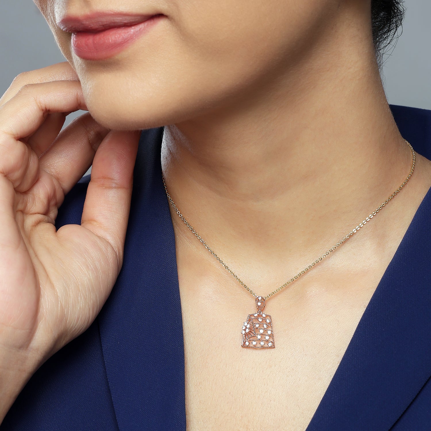 Art Deco Inspired Pendant with Radiant Fan Geometry Elegance