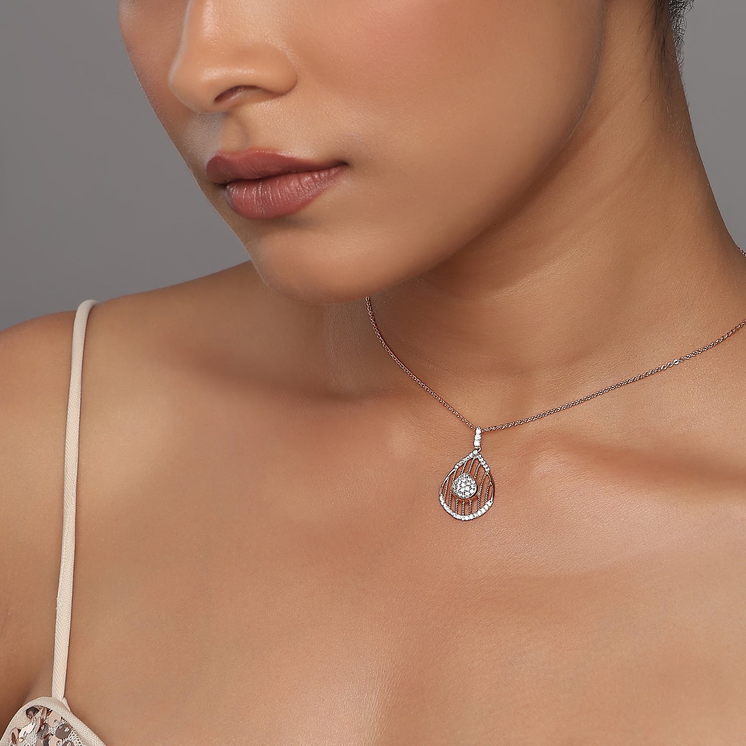 Elegant Radiance Openwork Pear Shaped Pendant For Graceful Everyday Wear