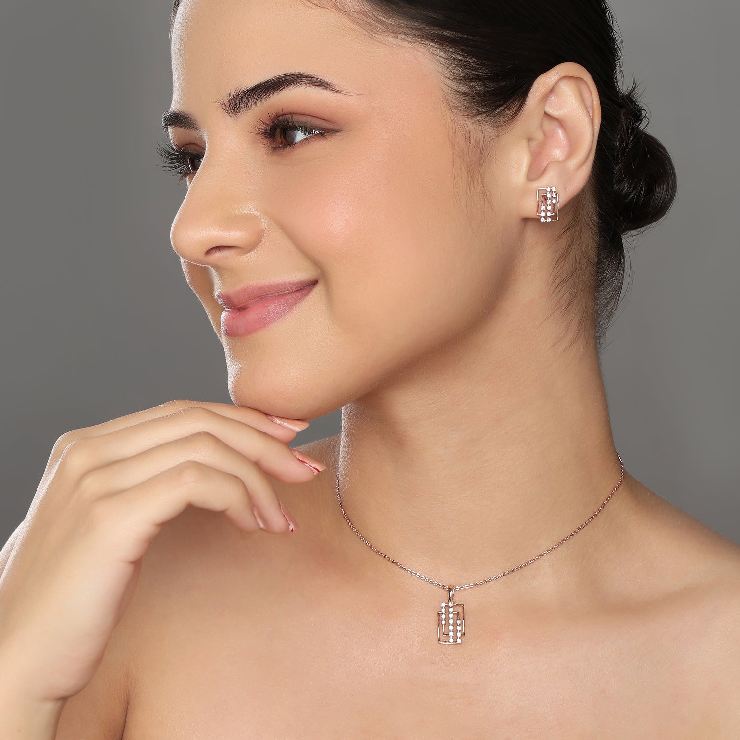Radiant Geometric Pendant and Earrings Set for Timeless Elegance
