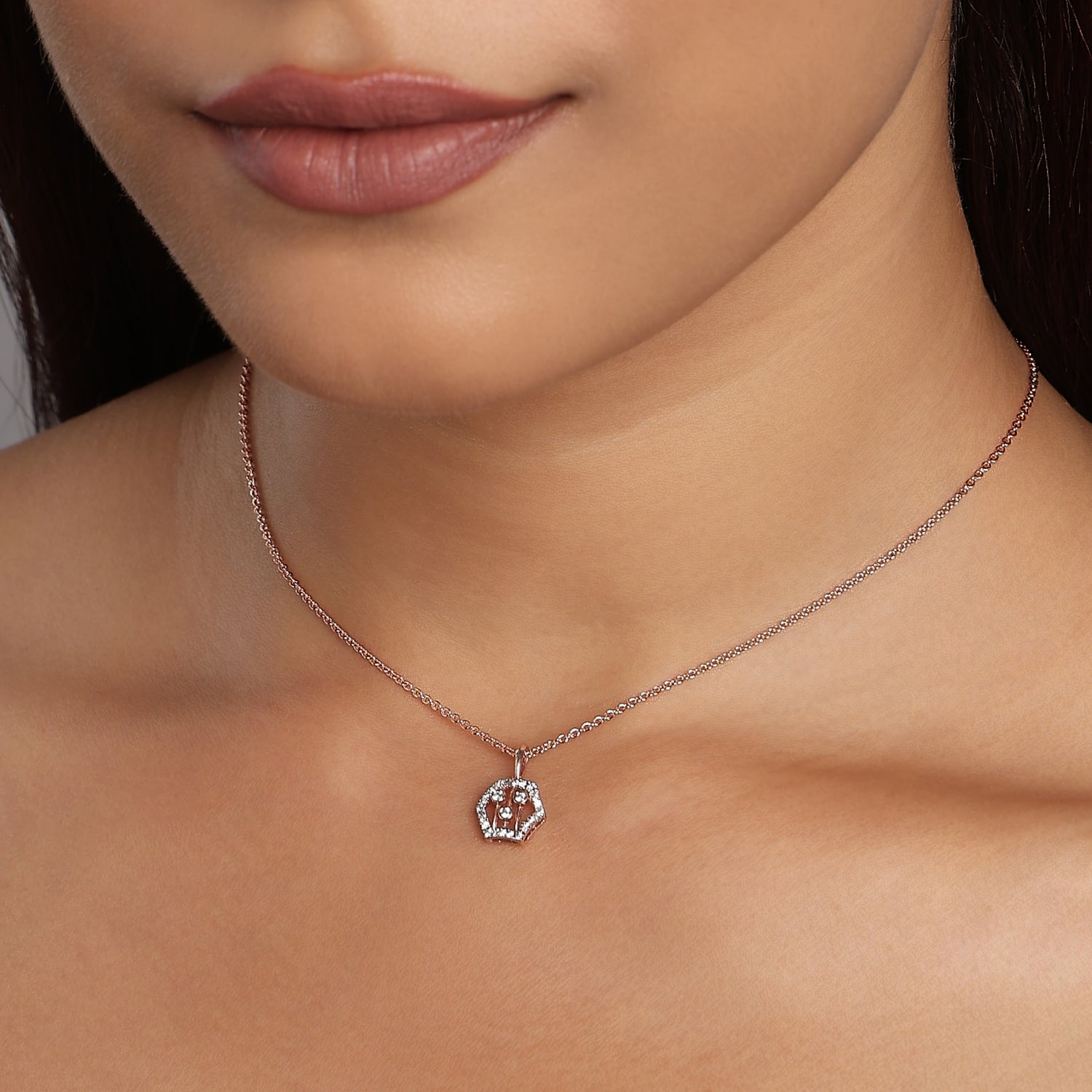 Elegant Hexagonal Geometric Pendant For Sophisticated Everyday Grace