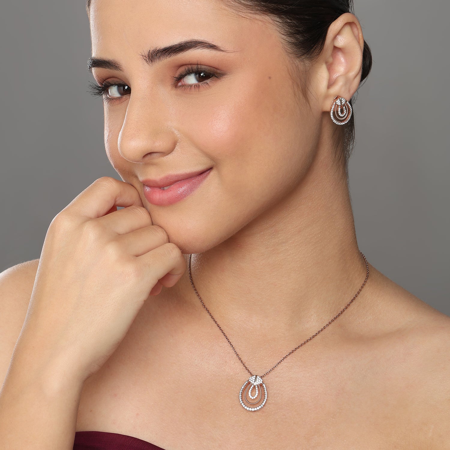 Graceful Triple Tear Drop Pendant and Matching Earring Set