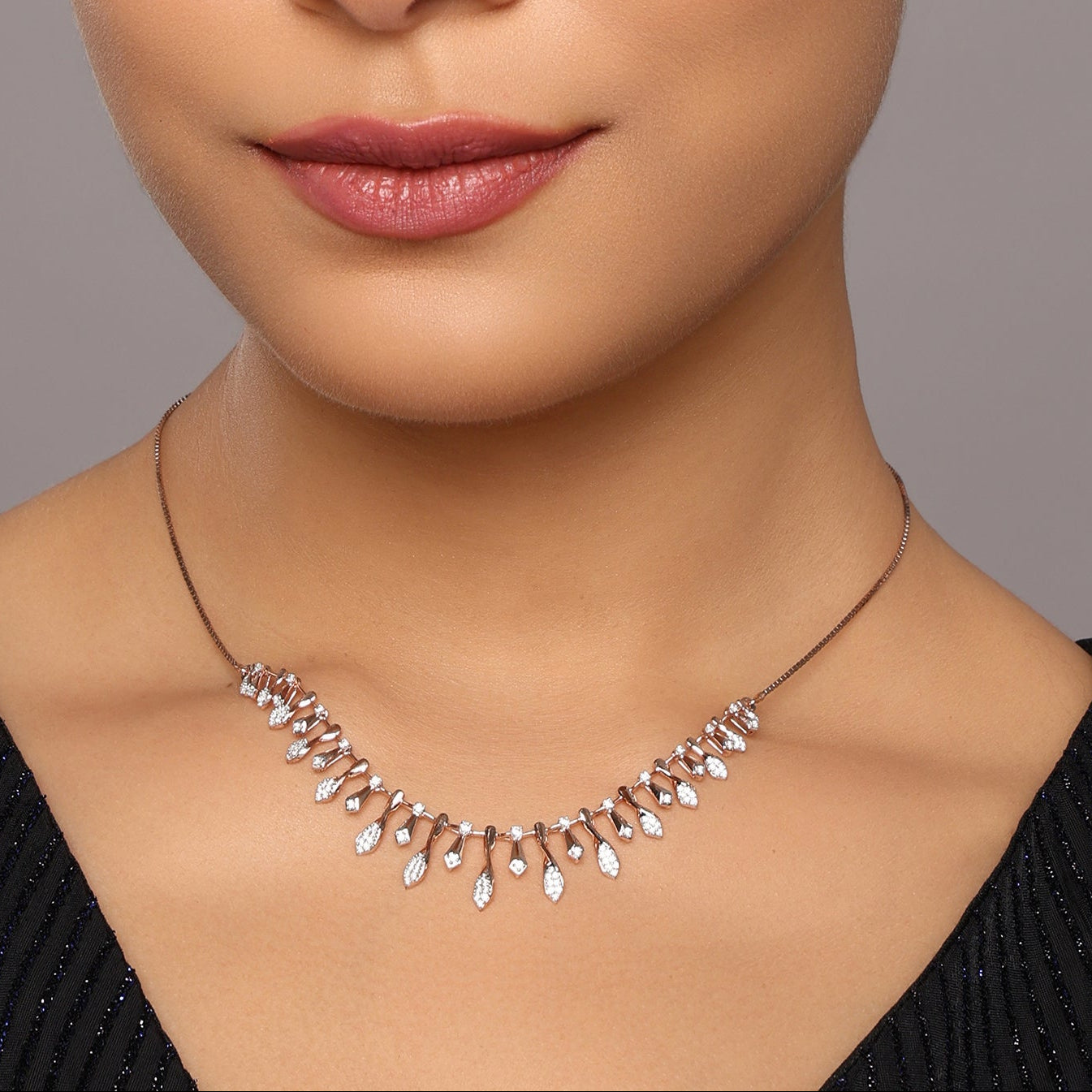 Minimalist Fringe Necklace with Linear Drop Detailing