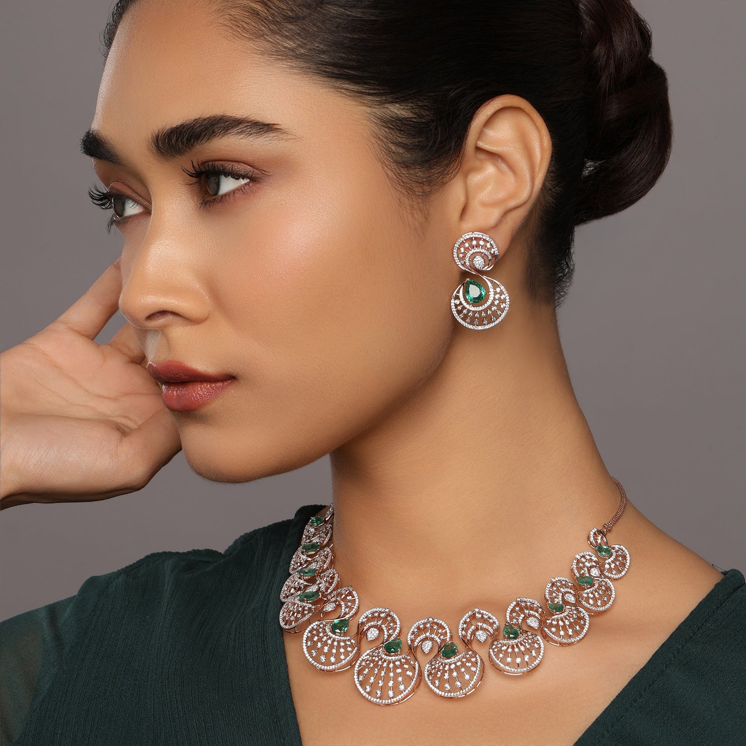 Ornate Peacock-Inspired Motif Necklace and Earring Jewelry Set