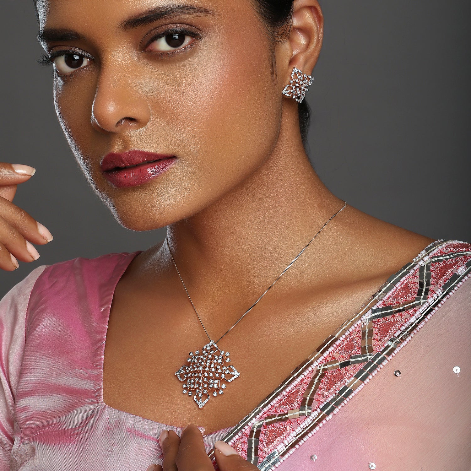 Ornate Geometric Motif Necklace and Earring Set with Intricate Symmetry